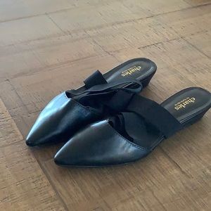 Lovely black Parisian style flats